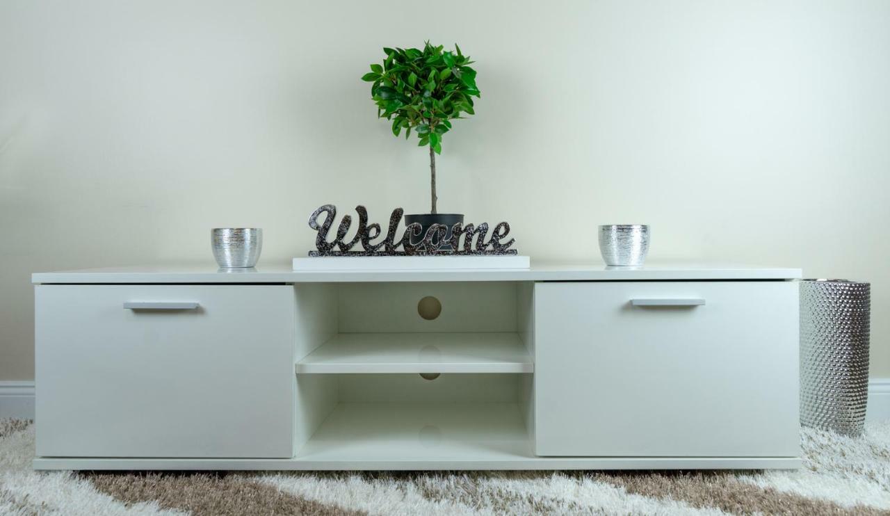Glamour Apartman Apartment เอ็กเกอร์ ภายนอก รูปภาพ